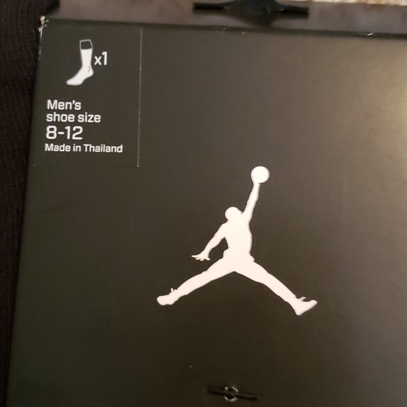 Jordan NWT socks sz 8-12 - Picture 3 of 4